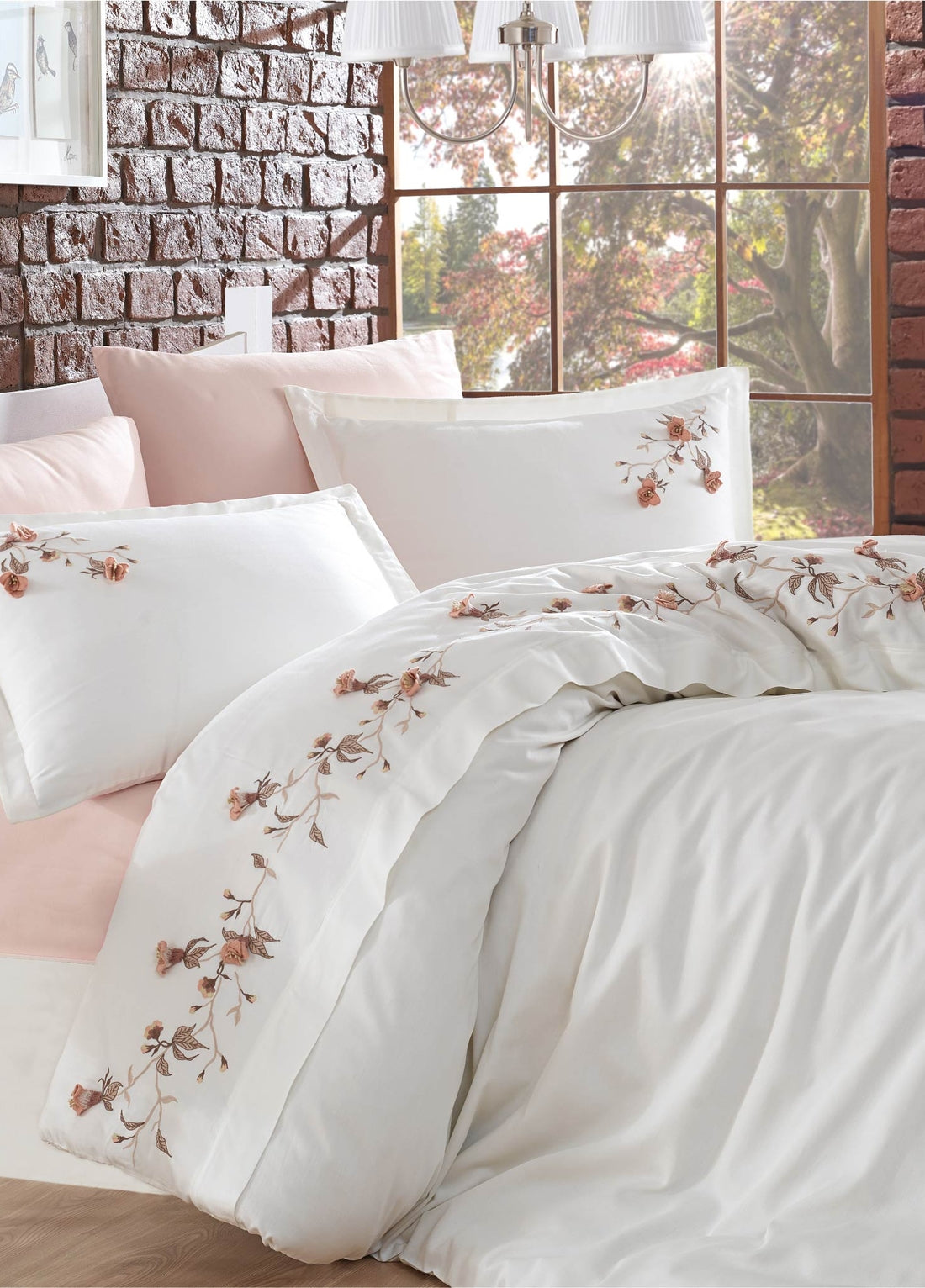 Anetta 3D Nakışlı Çift Kişilik Nevresim Takımı - Krem/Pudra