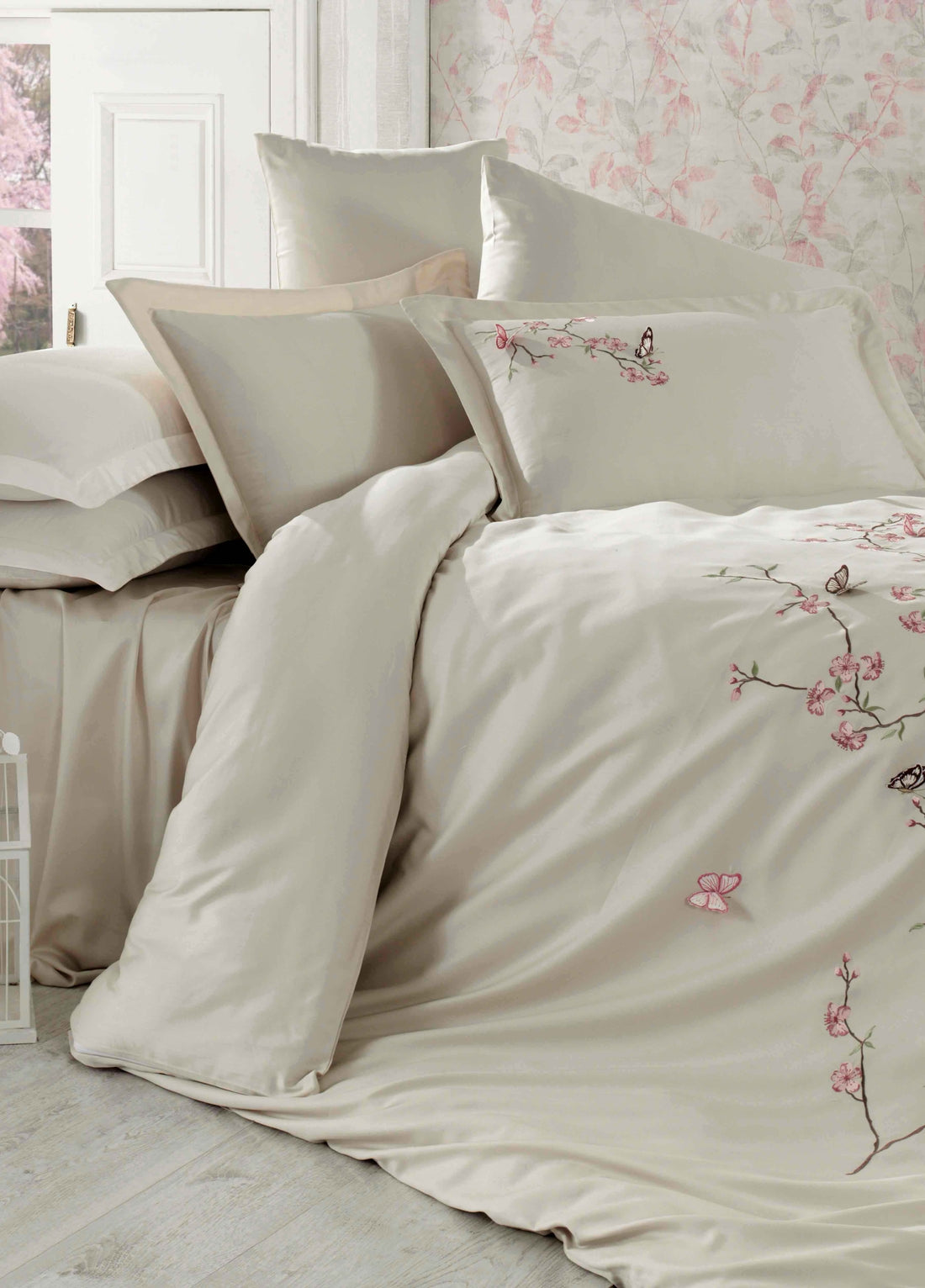 Butterfly 3D Nakışlı Pamuk Saten Nevresim Takımı - Bej