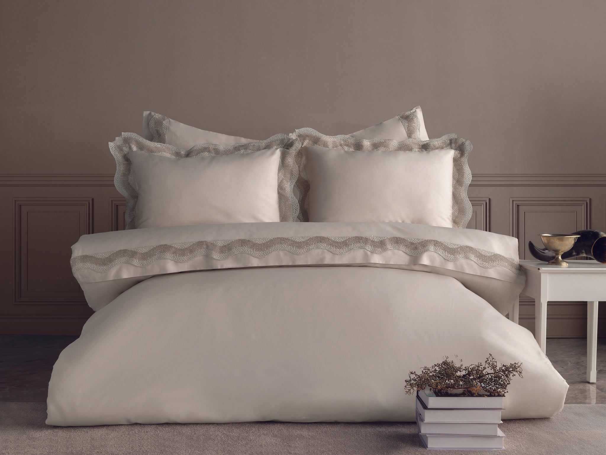 Alezya Pamuk Saten Çift Kişilik Güpürlü Nevresim Takımı - Bej