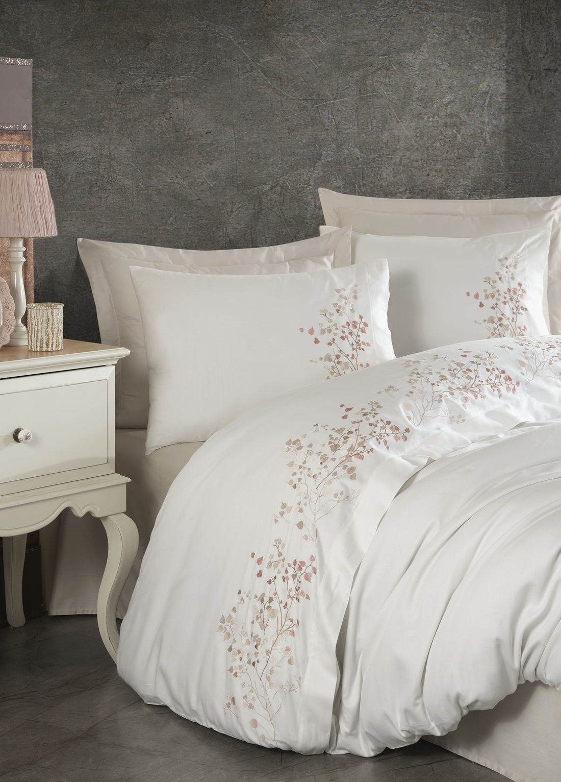 Alya Nakışlı Nevresim Takımı - Krem