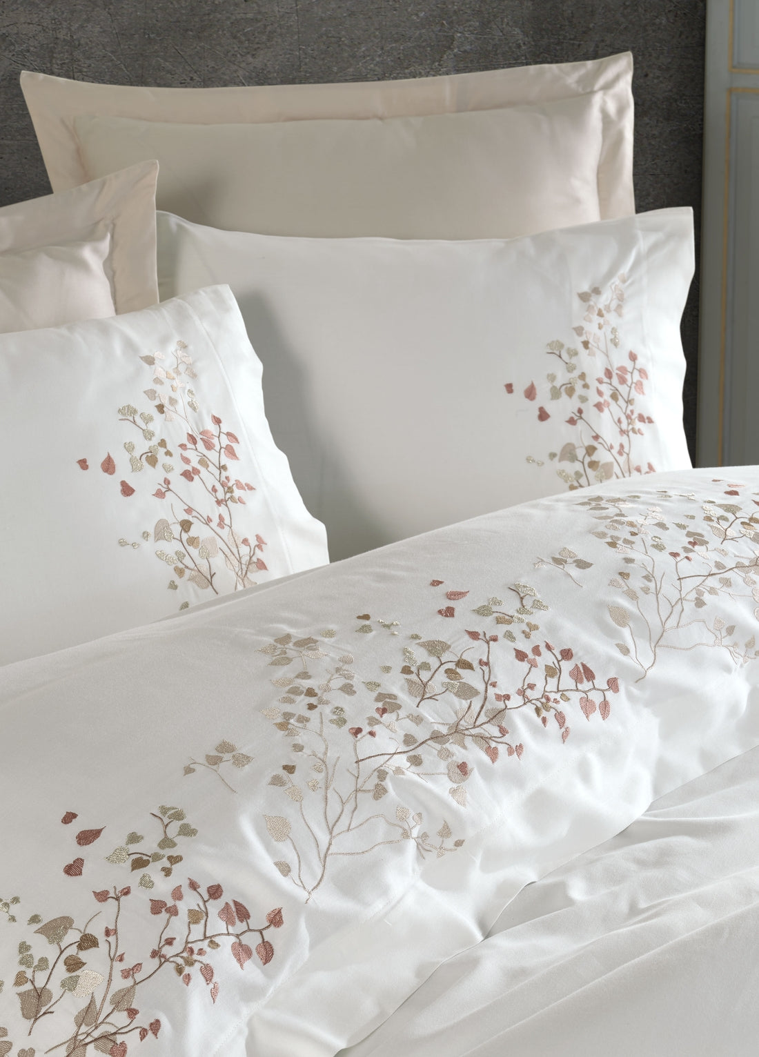 Alya Nakışlı Nevresim Takımı - Krem