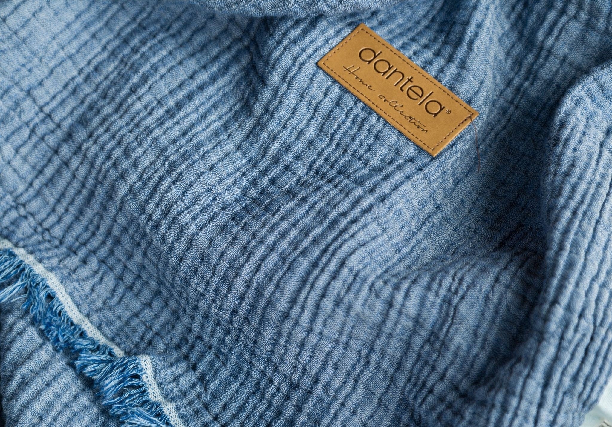 Camino Müslin 4 Katlı Yatak Örtüsü - Lacivert-Açık Mavi