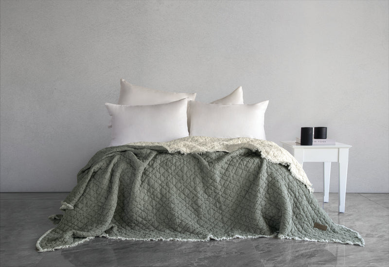 Cedric Polyester Dolgulu Yıkamalı Yatak Örtüsü - Haki