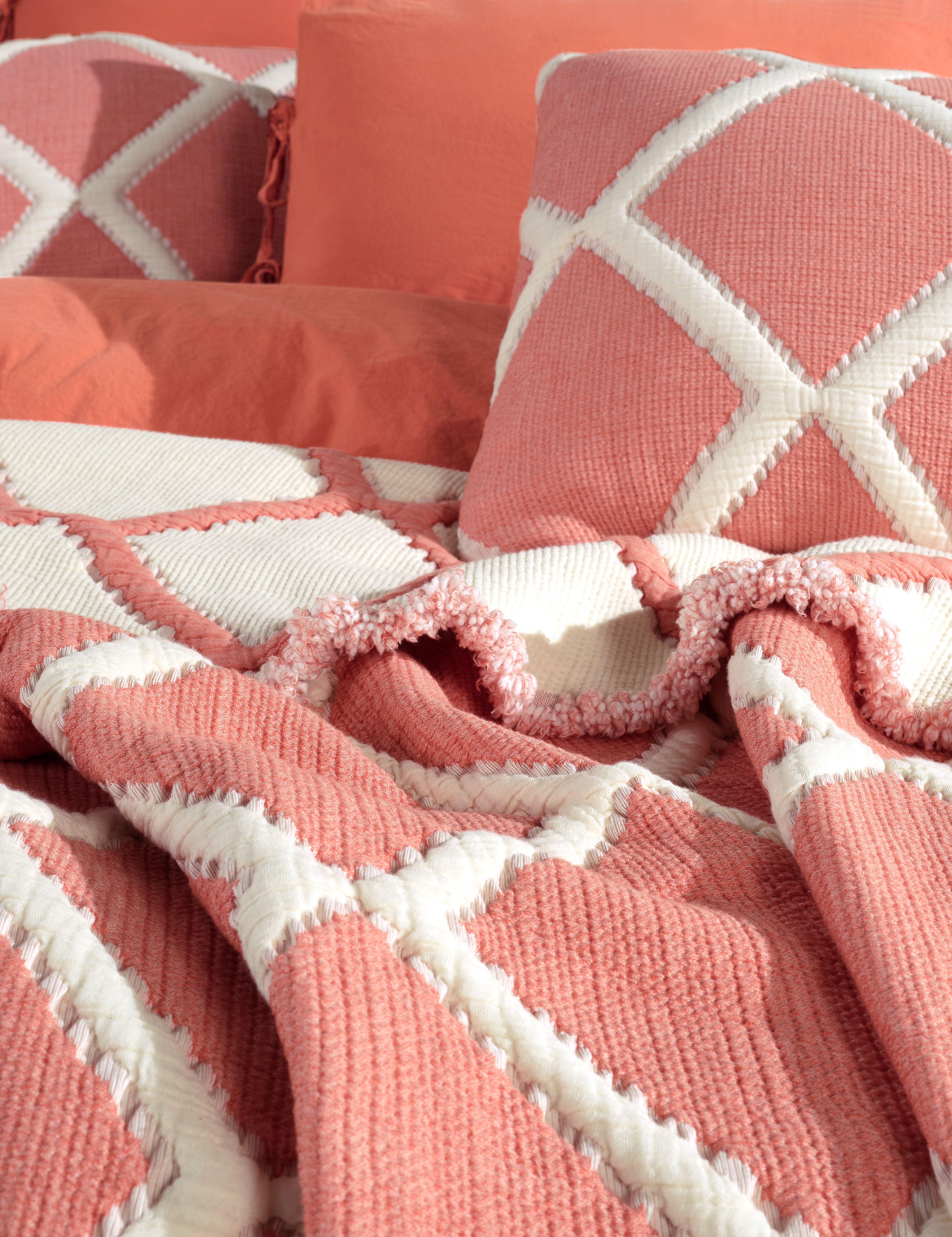 Garcia Çift Kişilik Baklava Dilim Yatak Örtüsü & Nevresim Seti - Brick