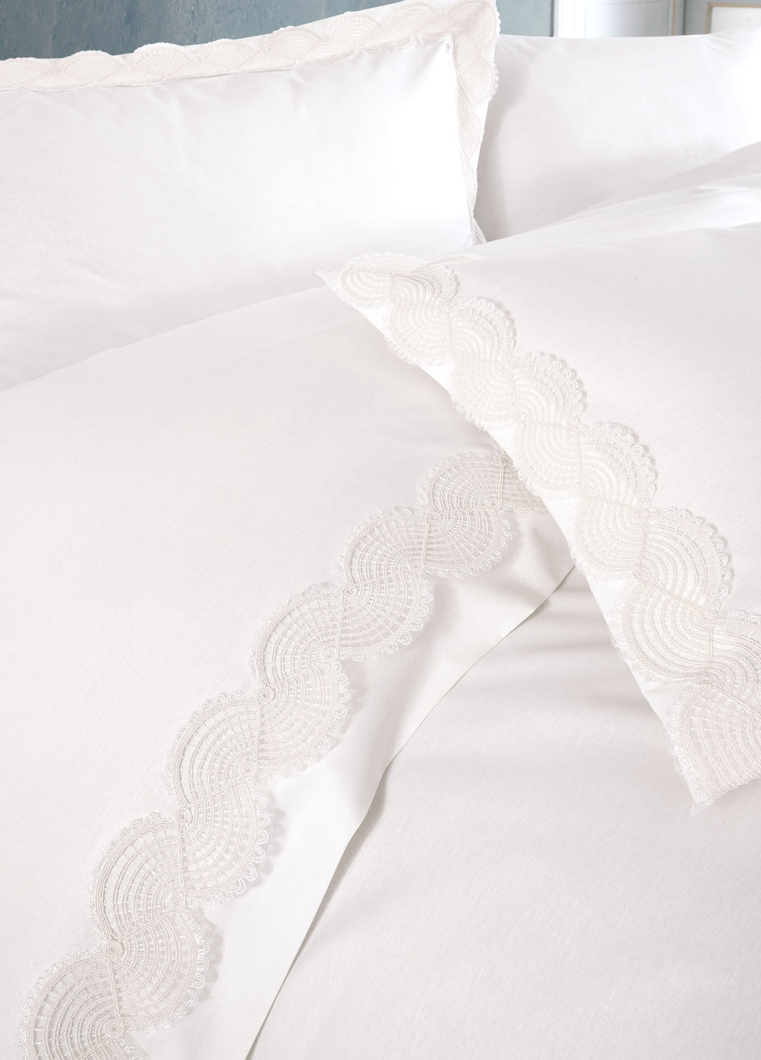 Wendy Güpürlü Poplin Saten Nevresim Takımı - Krem