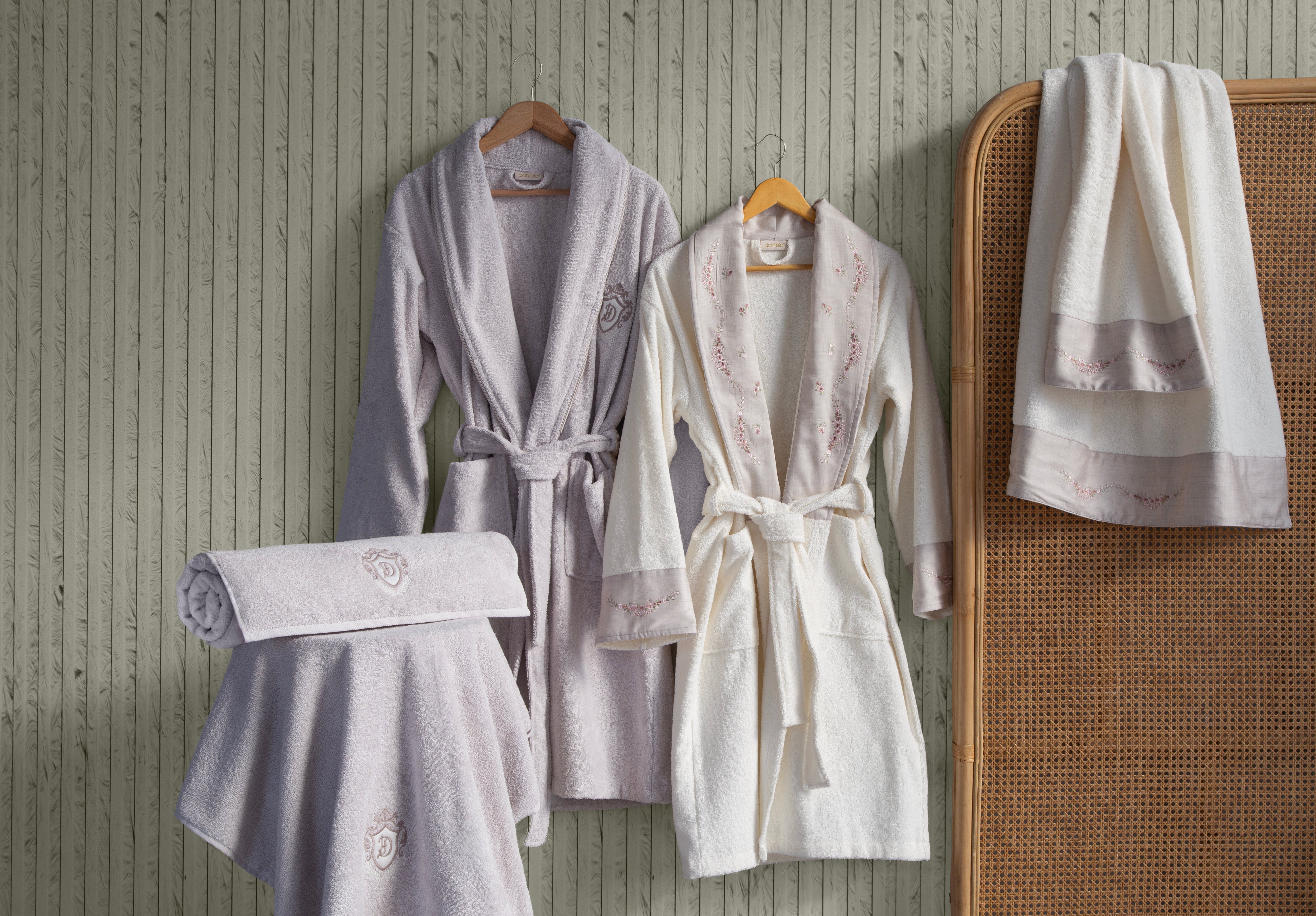 Hera 6'lı Nakışlı Pamuk Bornoz Seti - Krem/Bej