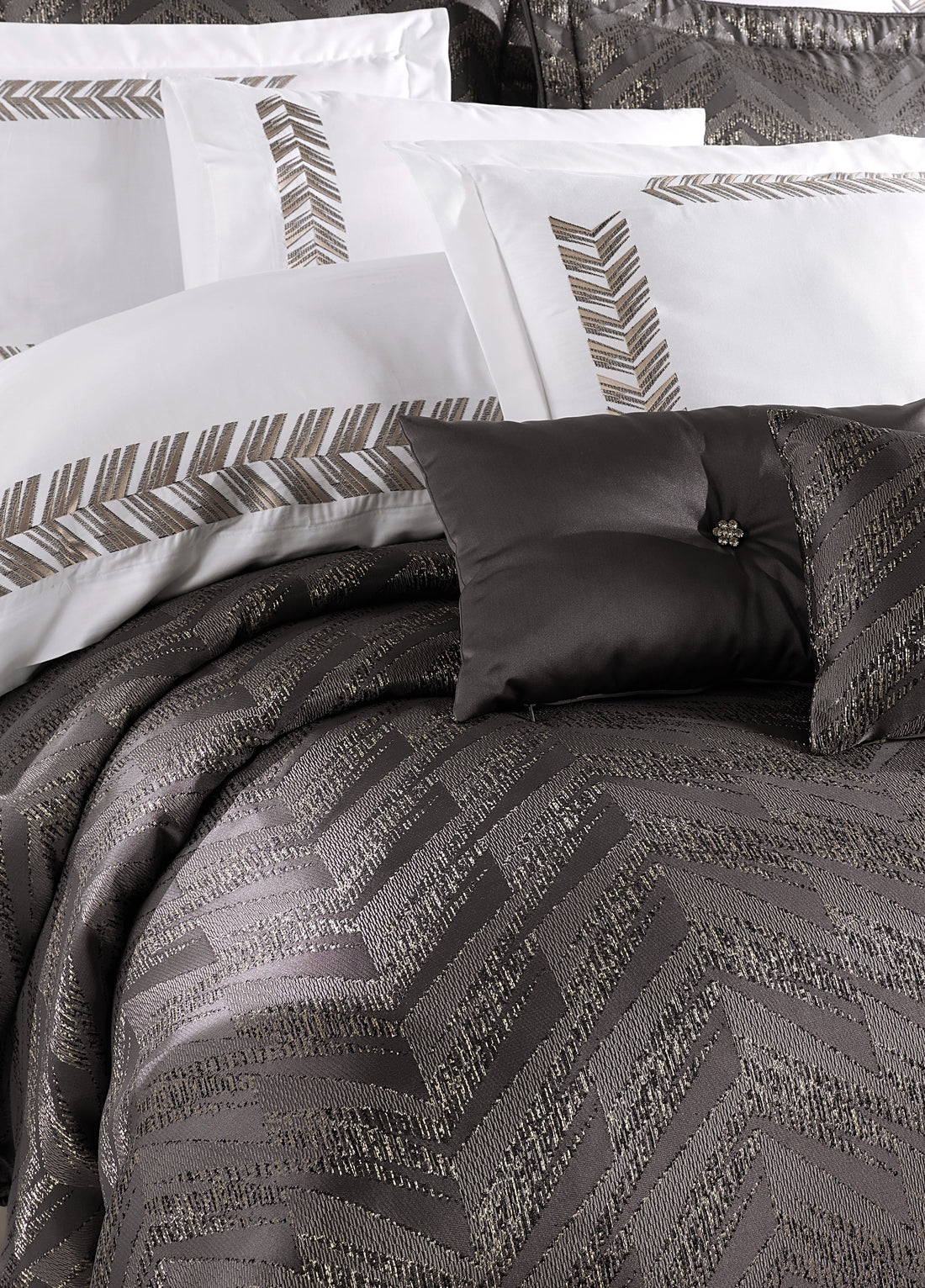 Комплект покрывала Emily из жаккардового волокна - антрацит