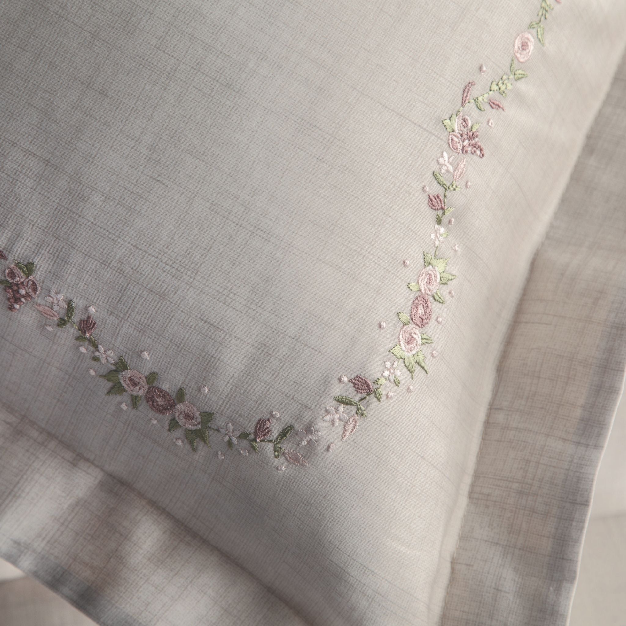 Minoa Nakışlı Pamuk Saten Nevresim Takımı - Bej