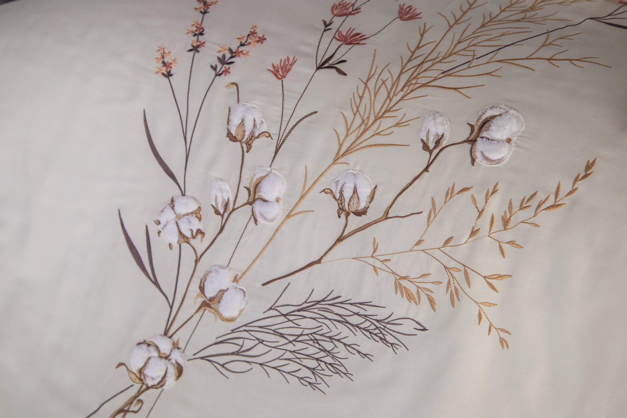 Moneda Nakışlı Pamuk Saten Nevresim Takımı - Krem