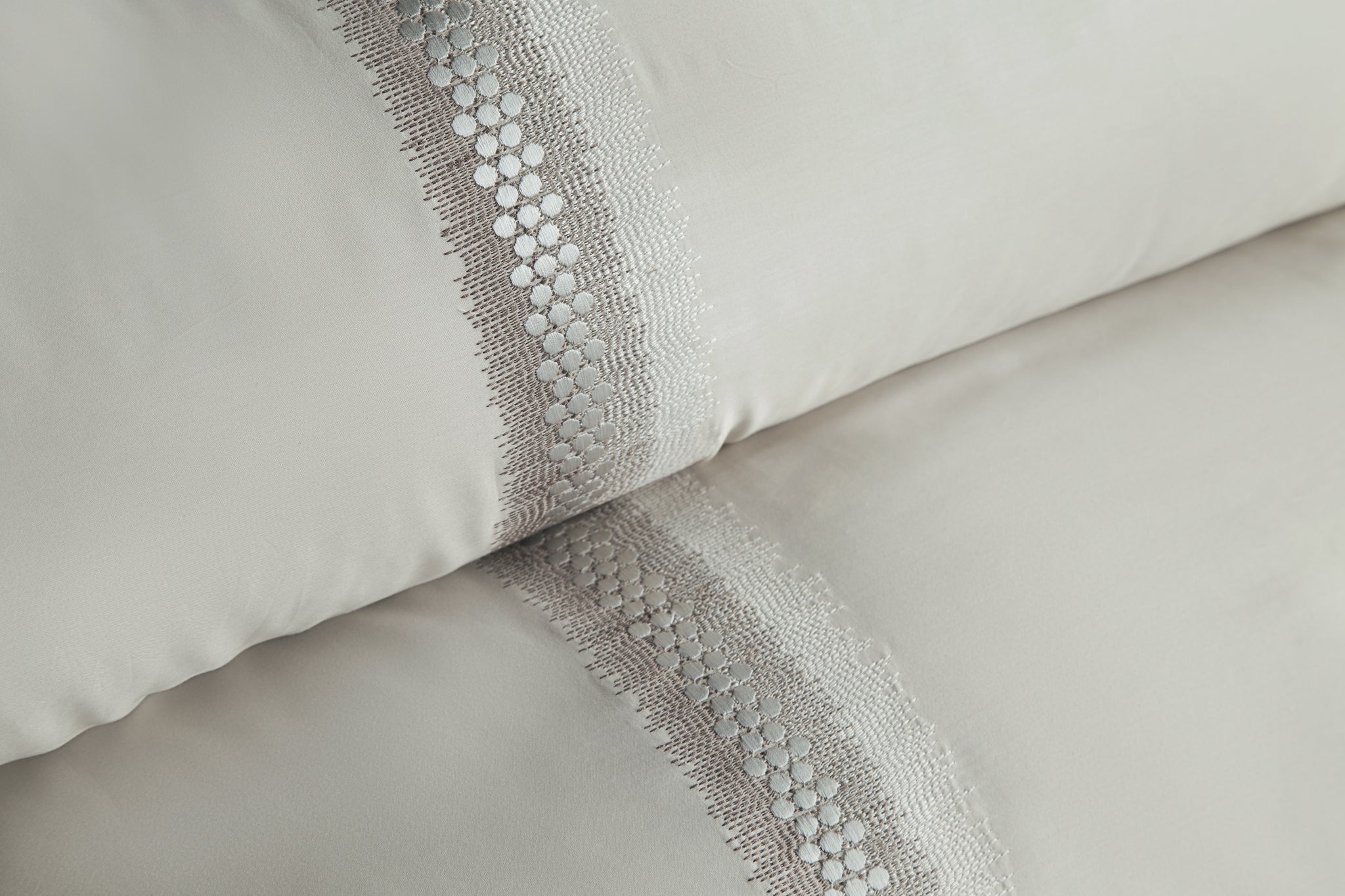 Montana Nakışlı Pamuk Saten Nevresim Takımı - Bej