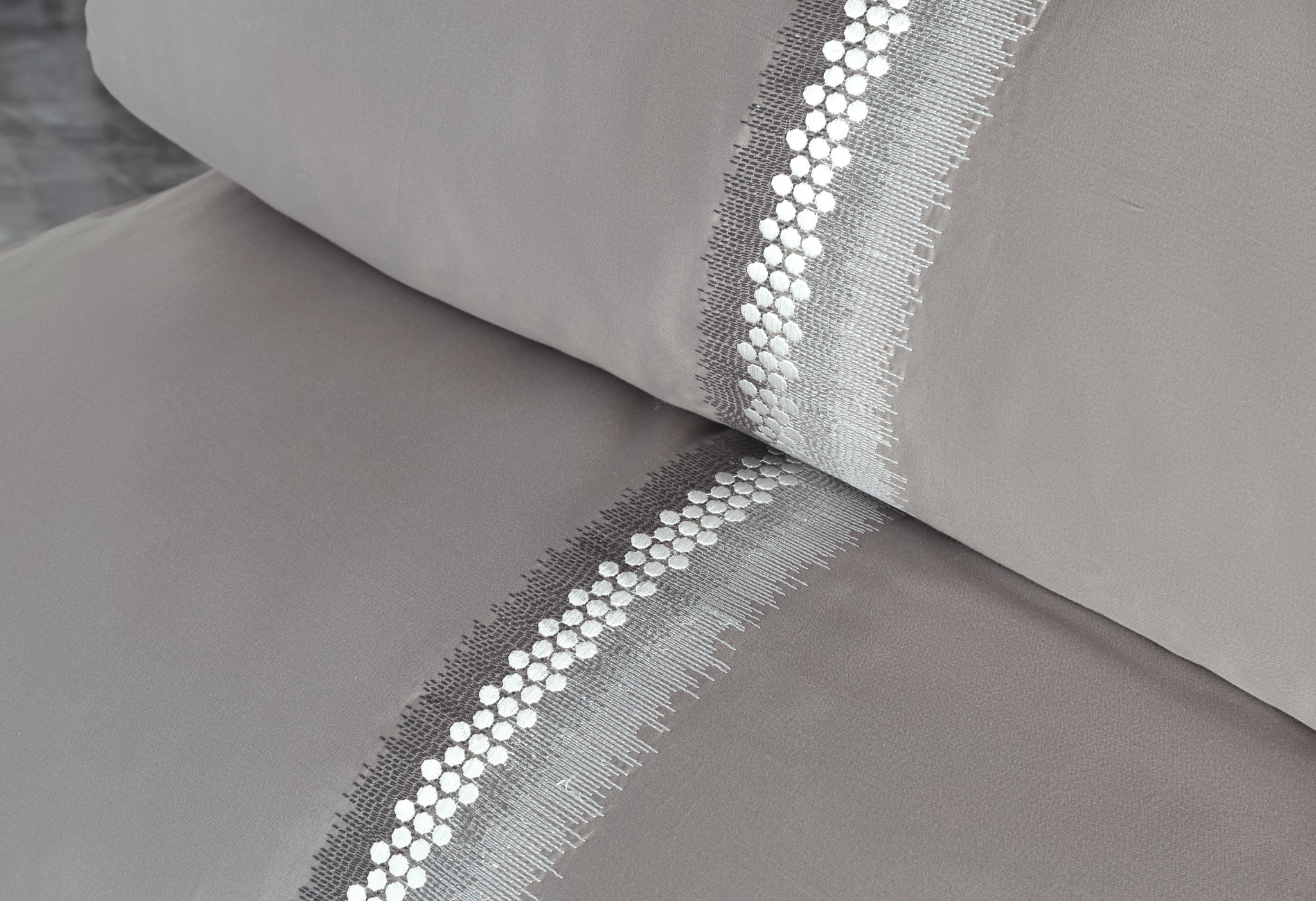 Montana Nakışlı Pamuk Saten Nevresim Takımı - Kahve