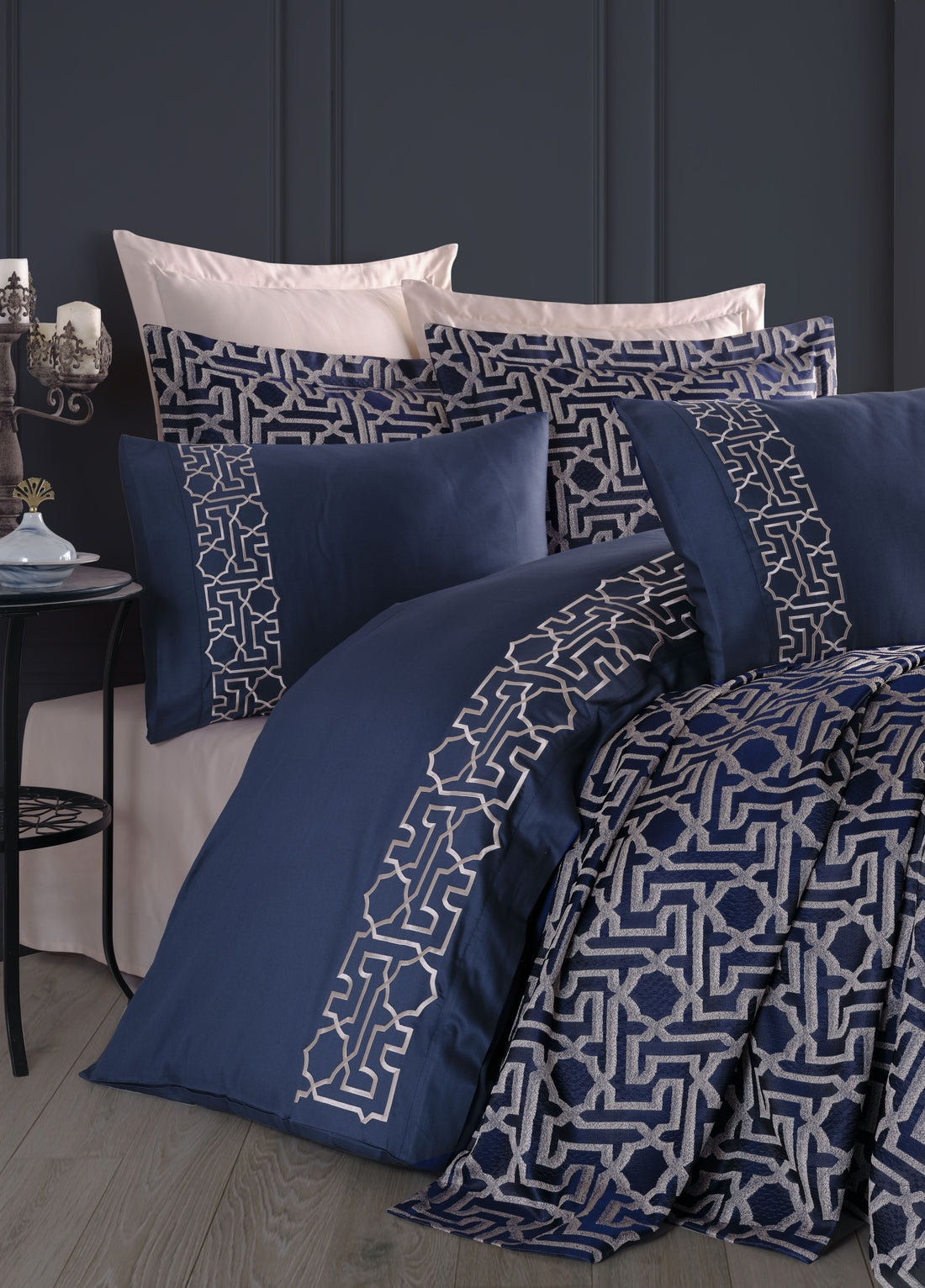 Dantela Luna Nakışlı Nevresim&Jakarlı Bej Yatak Örtüsü Seti -Bej