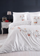 Felicita Nakışlı Pamuk Saten Nevresim Takımı - Beyaz