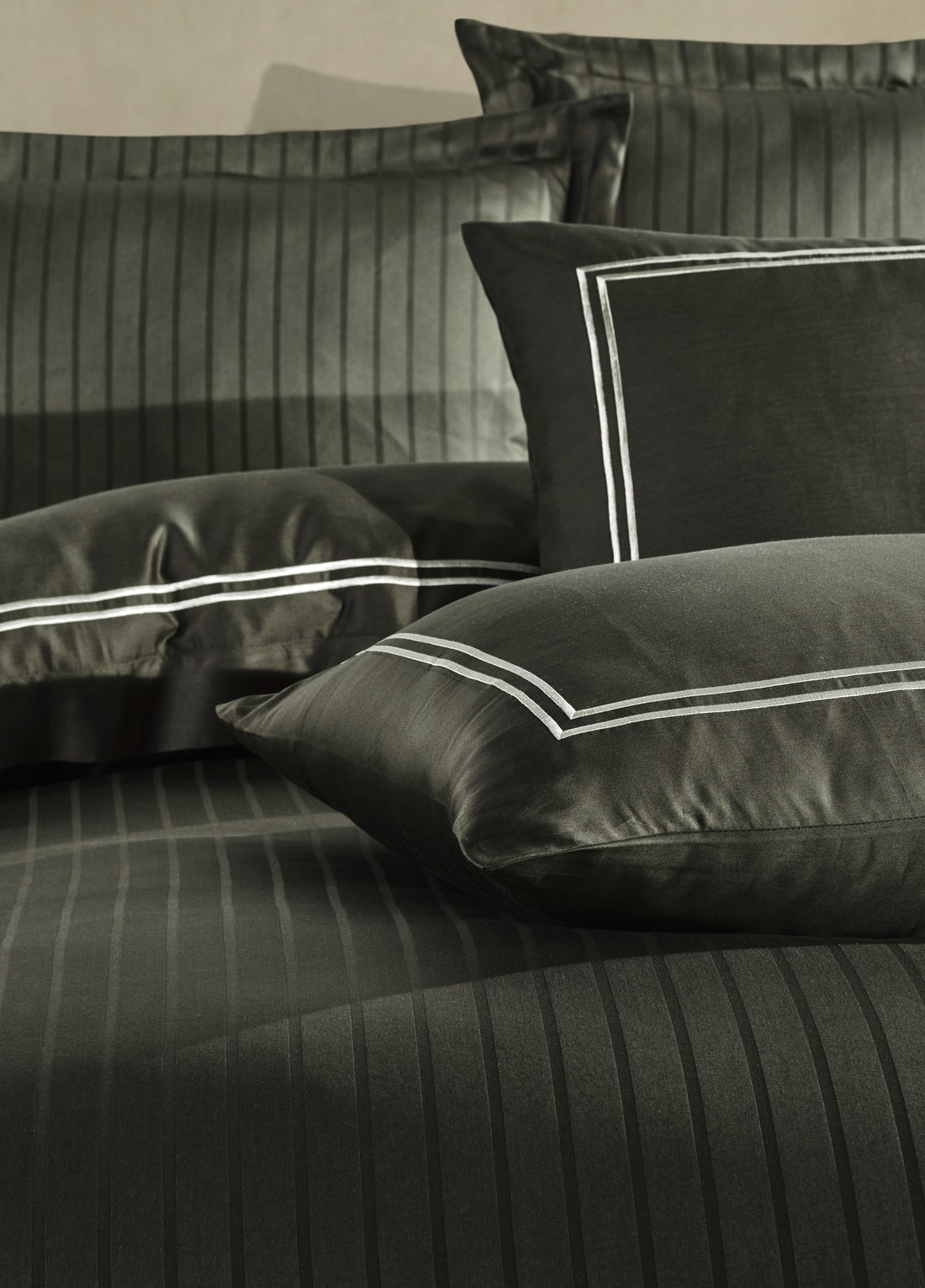 Комплект пододеяльников из хлопкового атласа с вышивкой İmge - хаки