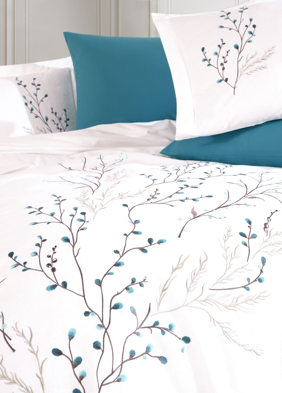 Soul Nakışlı Poplin Saten Nevresim Takımı - Beyaz