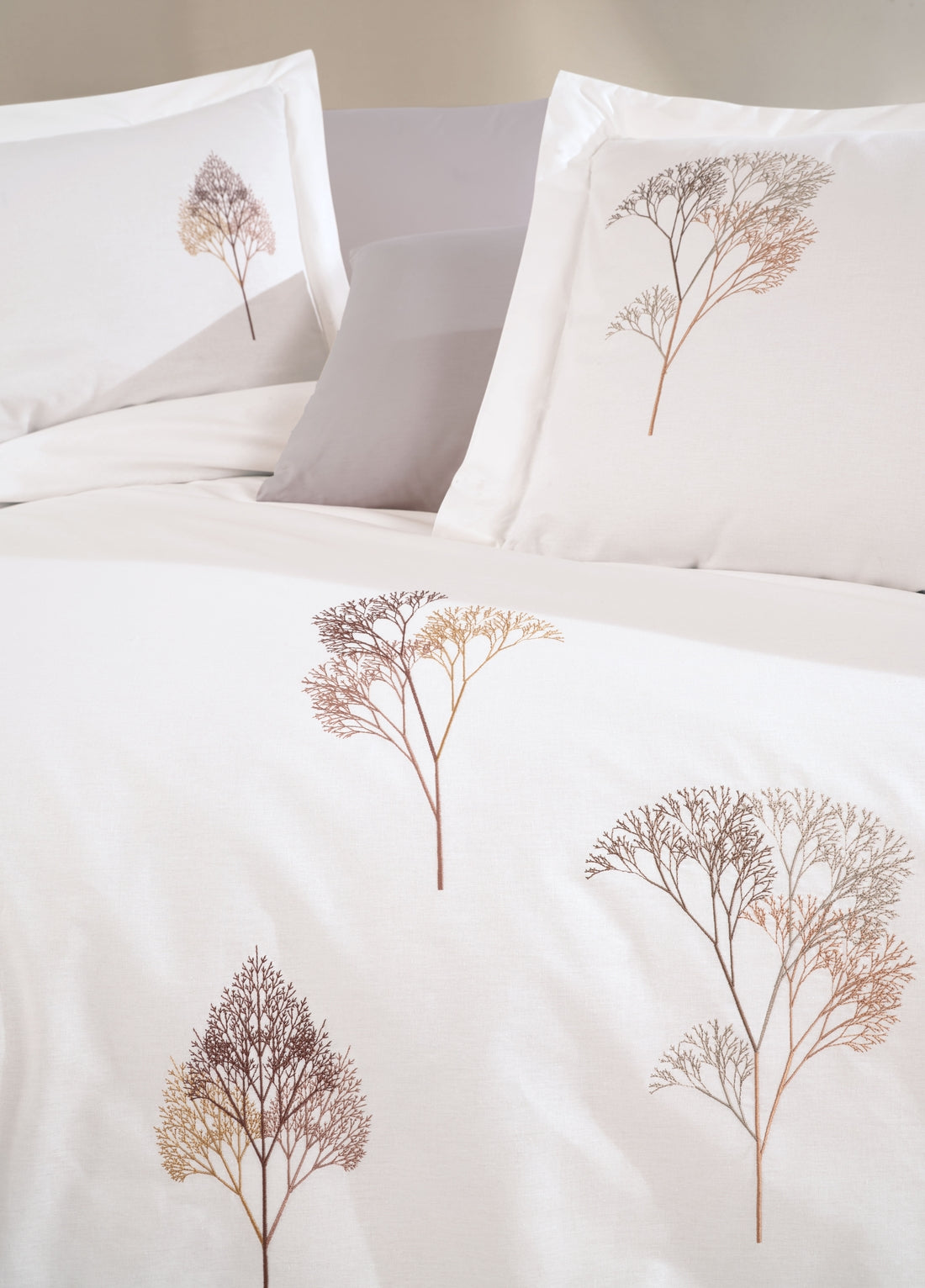 Комплект пододеяльников из атласного поплина с вышивкой Jovia - кремовый