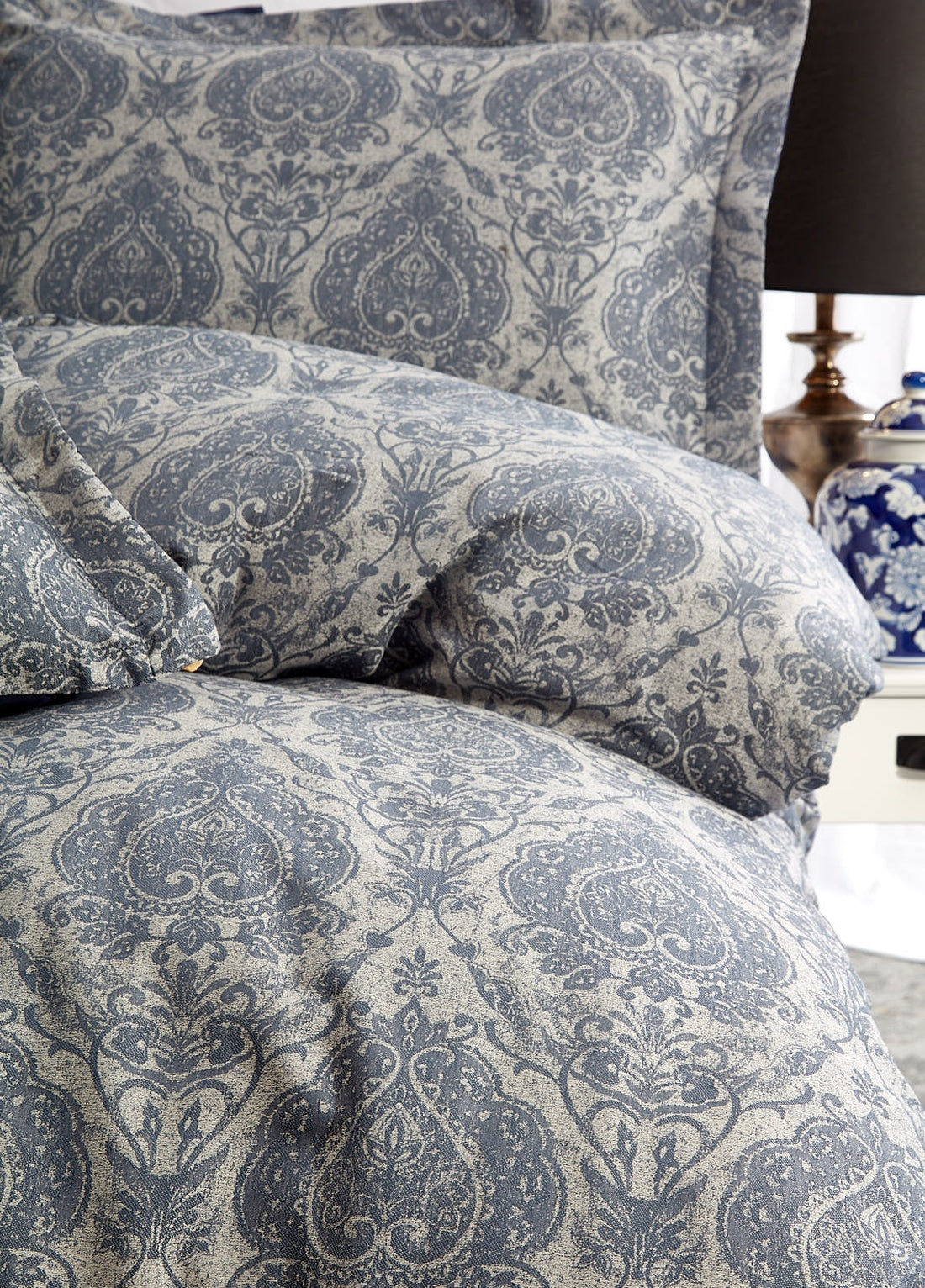 Pamuk Saten Jakarlı Çift Kişilik Nevresim Takımı - Carolina Lacivert