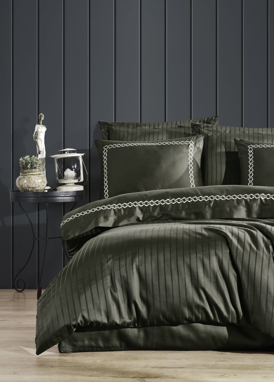 Двойной пододеяльник Nuans из хлопкового атласа с вышивкой - хаки