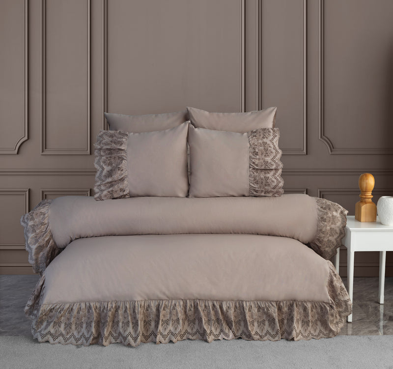 Romantica Poplin Kumaş Güpürlü Nevresim Takımı - Bej