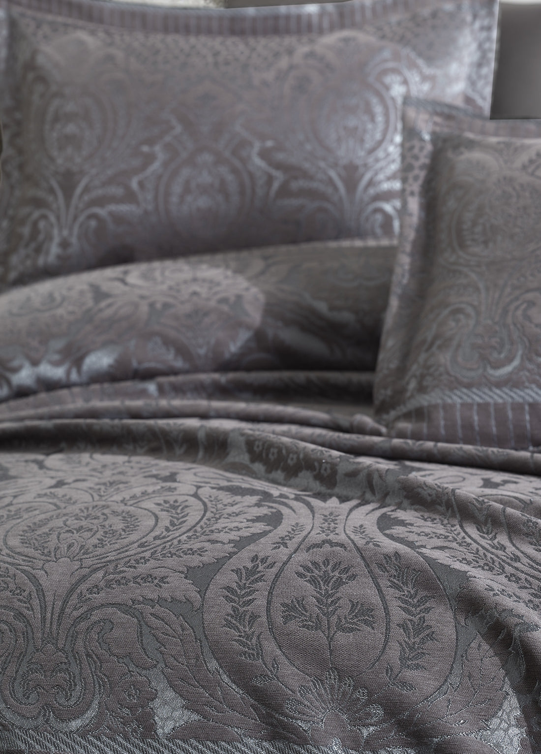 Hazel Şönilli Çift Kişilik Yatak Örtüsü - Antrasit