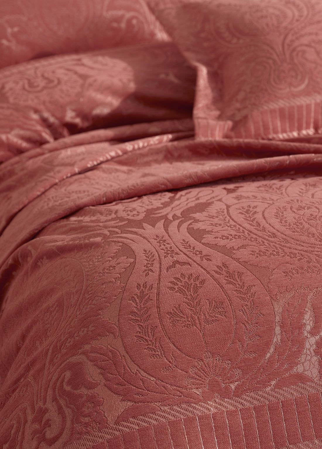 Hazel Şönilli Çift Kişilik Yatak Örtüsü - Brick