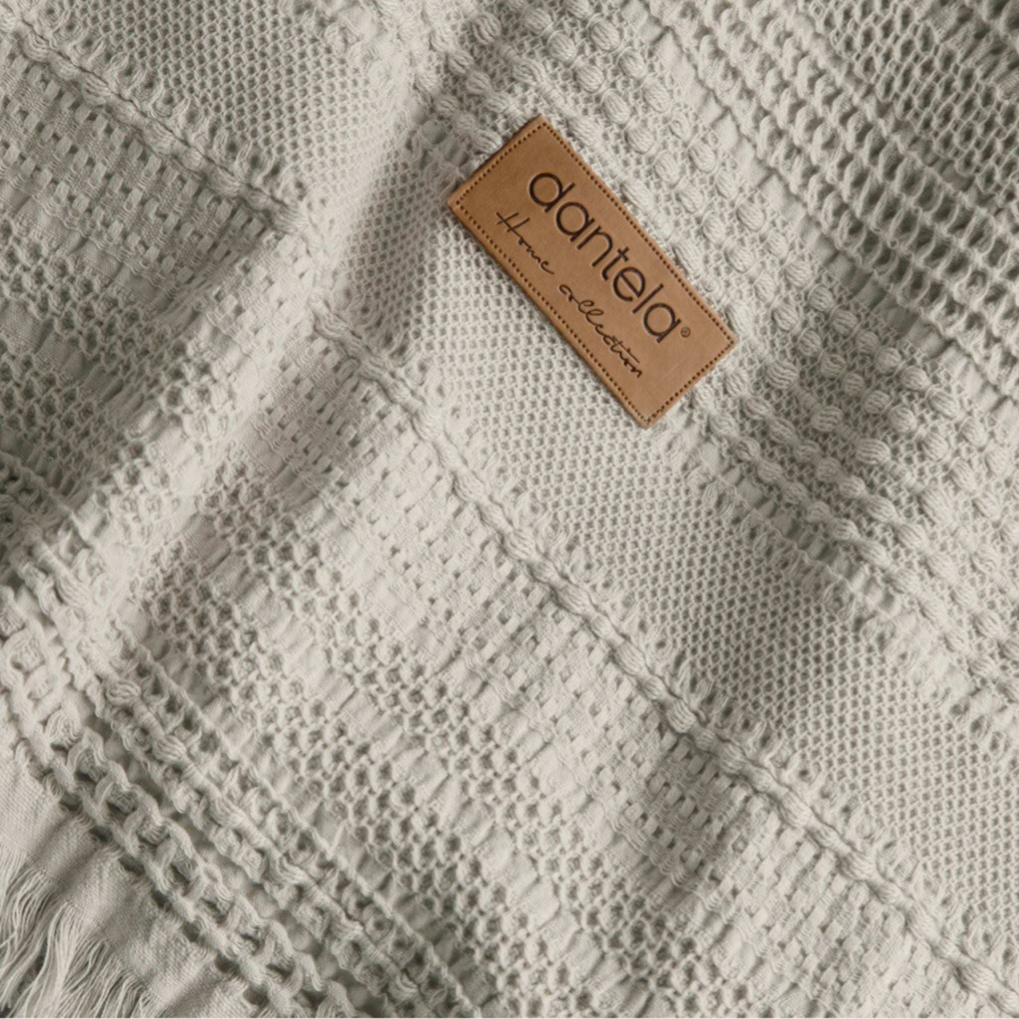 Strada Fitilli Yatak Örtüsü - Bej