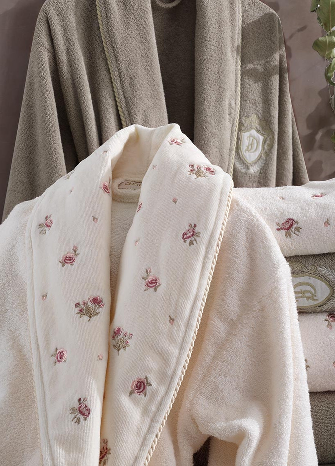 Vanessa Kadife Pamuk 6 Parça Krem Bej Bornoz Seti