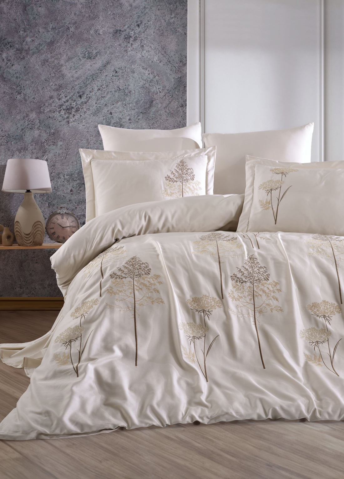 Zümra Nakışlı Pamuk Saten Nevresim Takımı - Bej