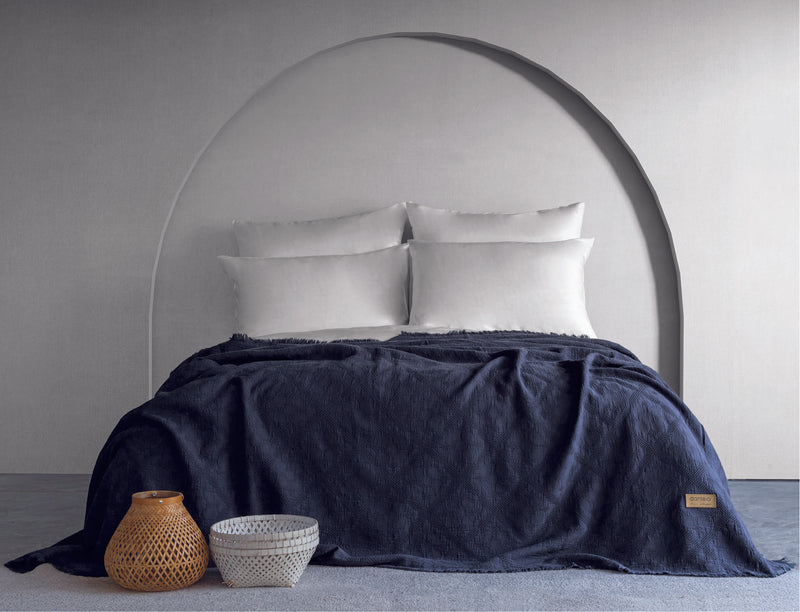 Lucca Fitilli Desen Yatak Örtüsü - Lacivert