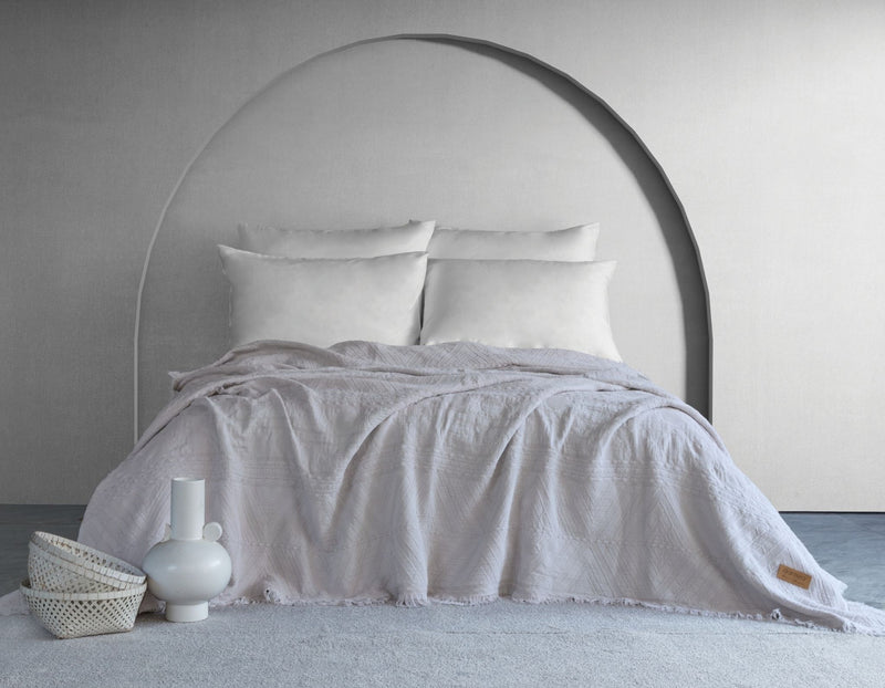 Lumia Etnik Desen Yatak Örtüsü - Açık Gri