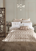 Valentina Nakışlı Nevresim & Jakarlı Elyaflı Yatak Örtüsü Seti