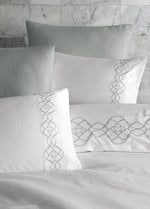 Комплект пододеяльников из хлопкового атласа с вышивкой в ​​викторианском стиле - Мальдивский