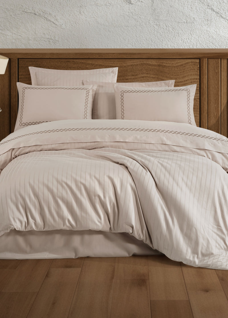 Nüans Nakışlı Pamuk Saten Yollu Nevresim Takımı - Bej